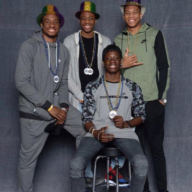 引援更能解 引援更能解