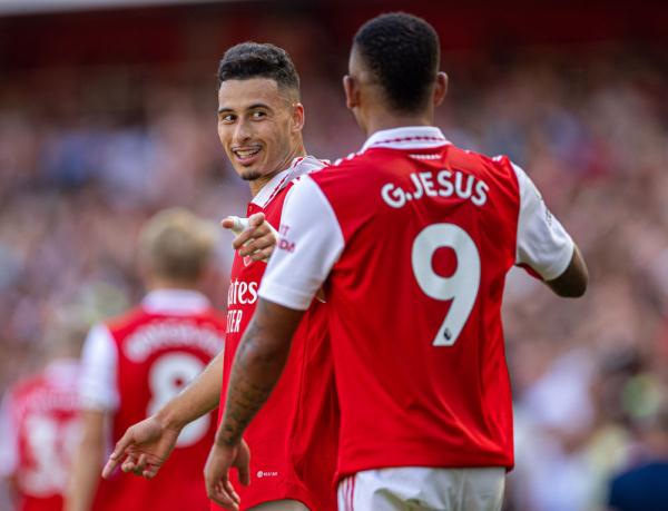 他在两好球 他在两好球